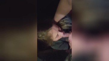 18 éves tinilány leszopja a kolbászt Thumb