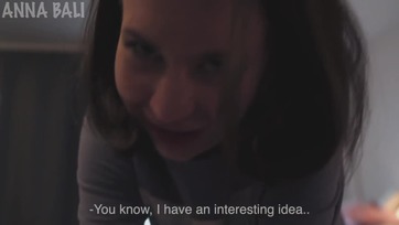 Csak levetette a spiné a tangabugyiját de a mostoha bátyója már be is rakta a giganagy dákóját Thumb