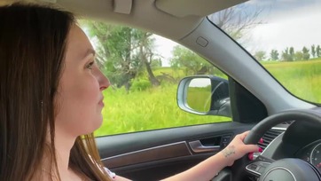 Jártas milf mostohaanyuka megkívánta a tinifia kolbászát és kérte, hogy gecizze színig a puncusát Thumb