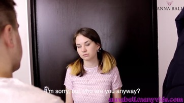 A csábos ideges bébi átzúzott a felebarát pasashoz és megtömette a borotvált sunáját Thumb