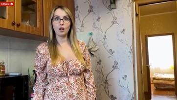 A haverom szexis anyja mezítelenül bemászott éjjel az ágyásomba és nekifogott szopkodni a virslimet Thumb