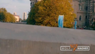 Megcidáztatta a szabad levegőn a magyarországból való spinét majd a hotelszobában a szerszámára is felcsücsültette Thumb